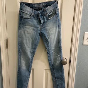 Light Wash Skinny Jeggings